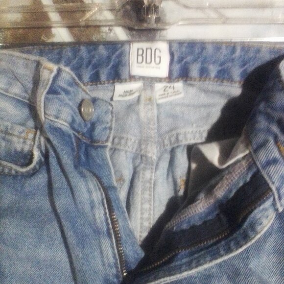 Women's disturbed jeans pant - Picture 5 of 7